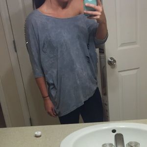 STUDDED RIPPED TIE DIE