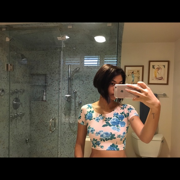 American Apparel Spandex Jersey Crop Tee - Picture 1 of 3