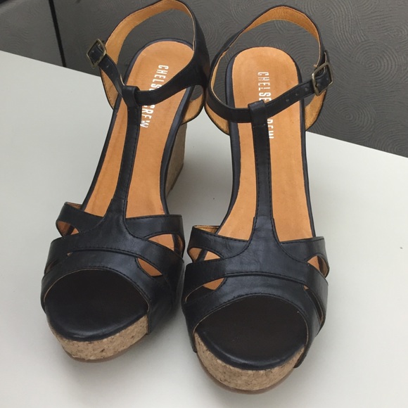 Chelsea Crew Wedge Sandals - Picture 2 of 4