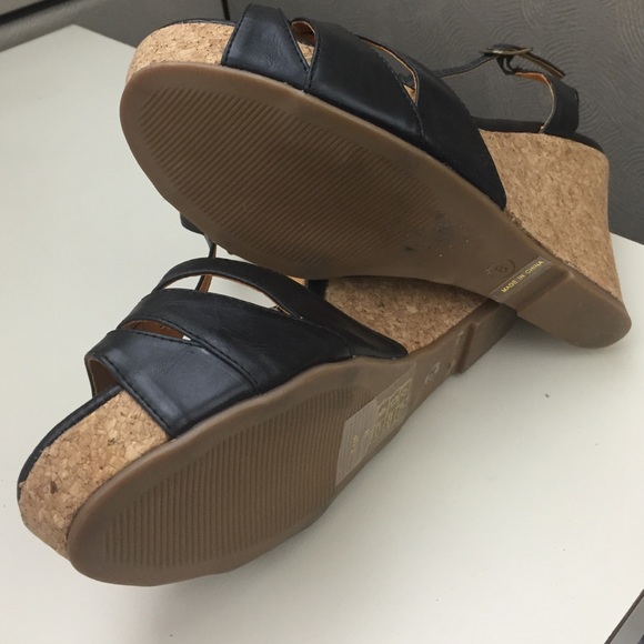 Chelsea Crew Wedge Sandals - Picture 4 of 4
