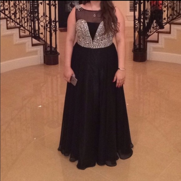 Black and silver formal/prom dress