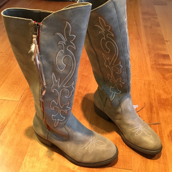 NEW beautiful boots 😍