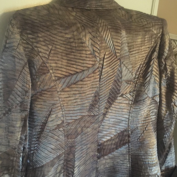 Super cute 3/button jacket ... Size 10 - Picture 2 of 4
