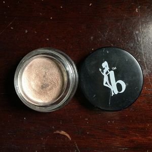 Be A Bombshell Eye Base - Submissive