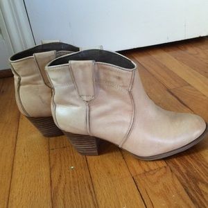 Cream Aldo ankle boots