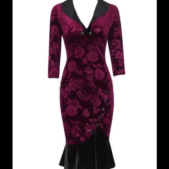 Gorgeous deep violet plum color velvet dress - Picture 3 of 3