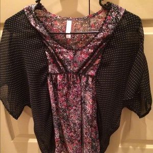 Cute short sleeved floral blouse