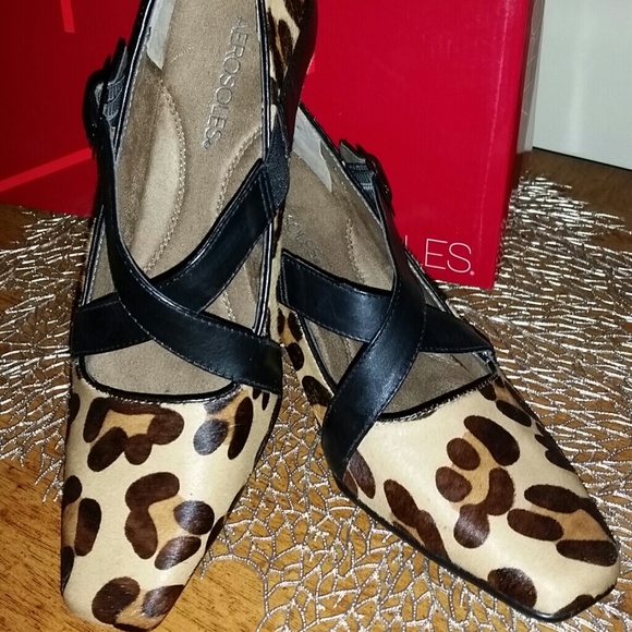 NWT Leopard shoes