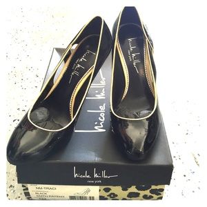 Nicole Miller Black Patent Leather Heels -like new