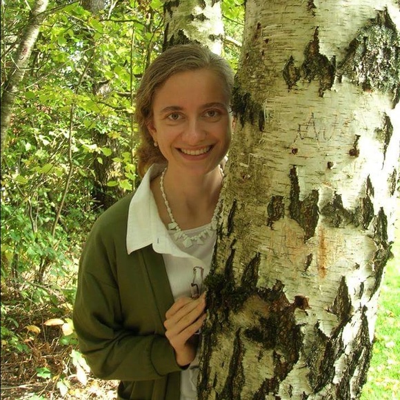 Meet your Posher, Sonia - Picture 3 of 4