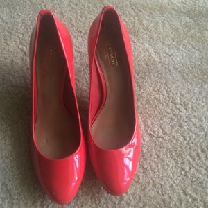 Cute Coach heels😍