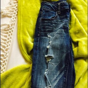 Hi-Rise American Eagle Jeans