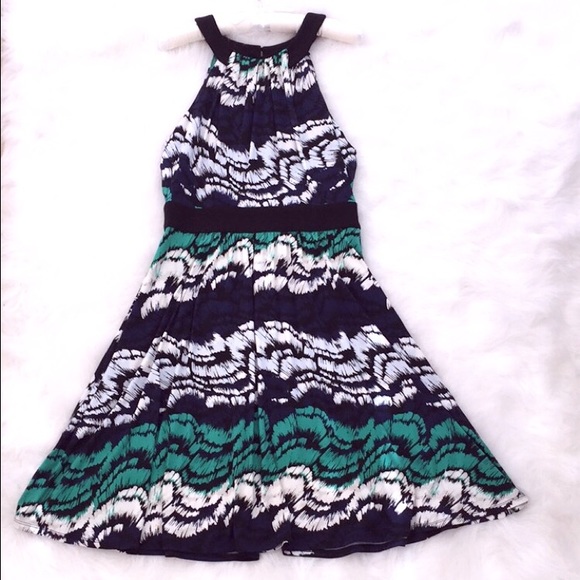 Vibrant flattering dress