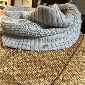 Lulu lemon circle scarf