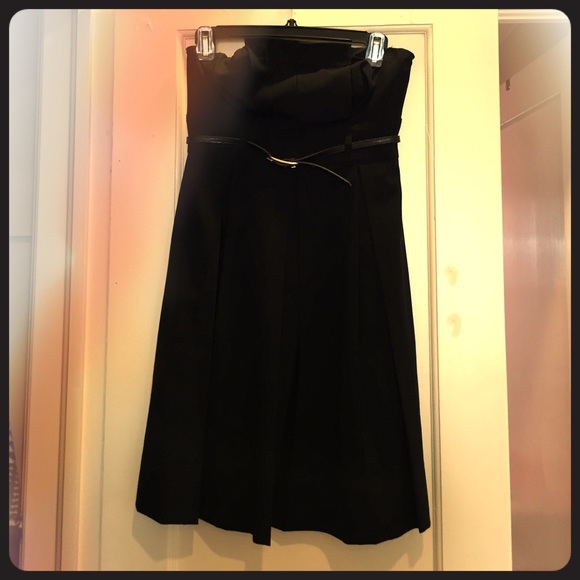 BLACK HALO cocktail dress 👠 perfect for Holidays!