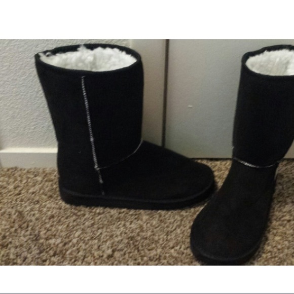 Black vogue snow boots!