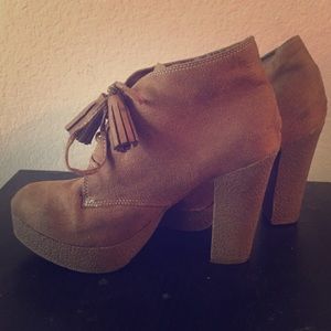 Unionbay platform booties size 6 1/2