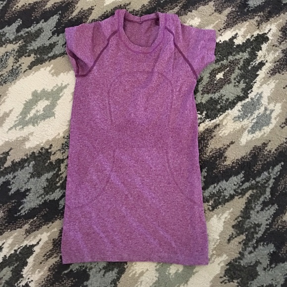 Run swiftly tee sz 4