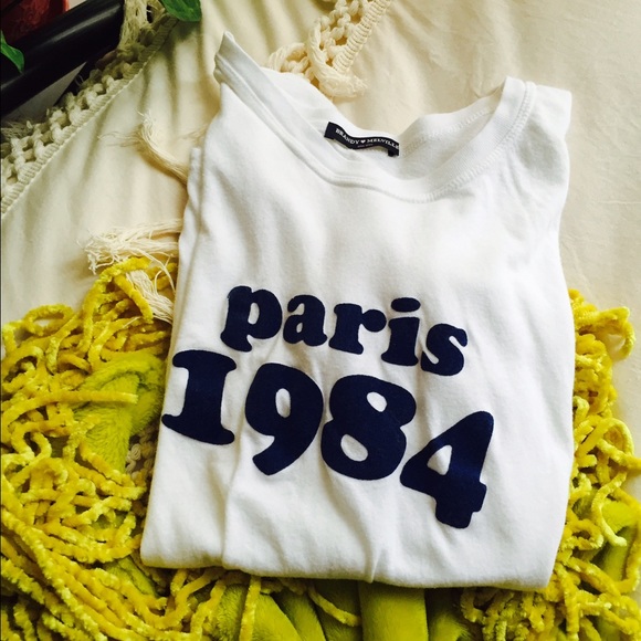 Brandy Melville Tshirt