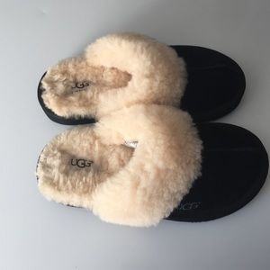 Bundle brainsapop Ugg Slippers/New Marc Jacobs