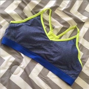 Nike pro sports bra