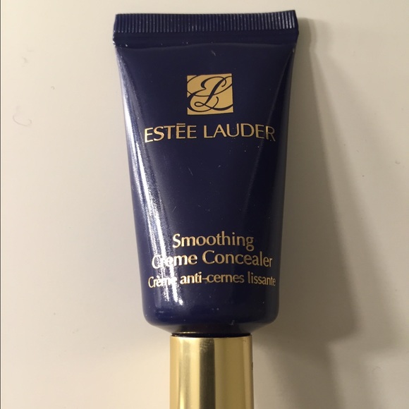 Estée Lauder Smoothing Concealer