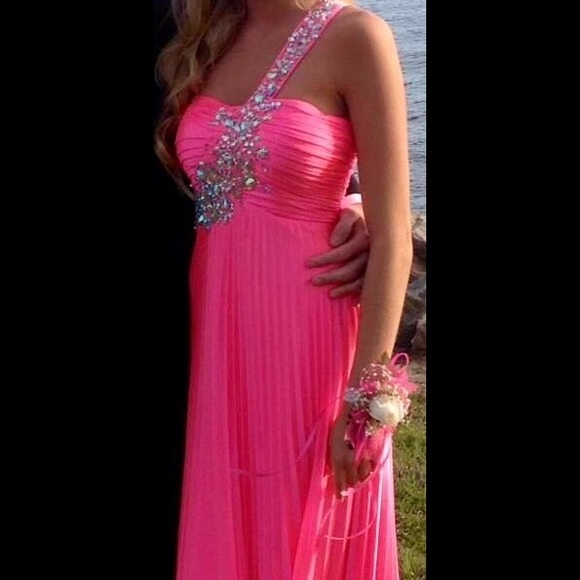 PROM DRESS 💗 Hot Pink Masquerade Formal dress