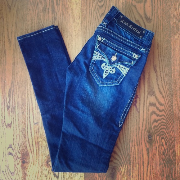 BUNDLE-Rock revivals- dark wash bling pocket