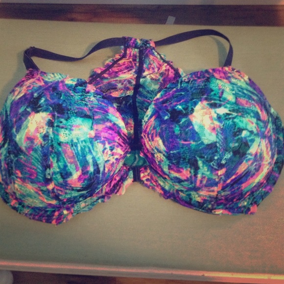 Victoria's Secret PINK Limited Edition Date Bra