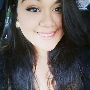 Meet your Posher, Clarissa