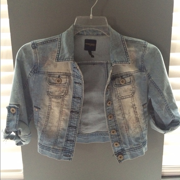 Crop top flowery jean jacket