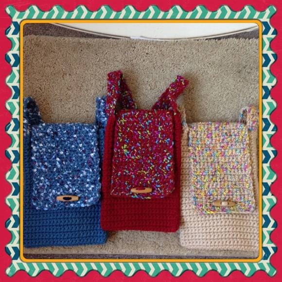 Hand Crochet Little Shoulder Bags - Picture 2 of 4