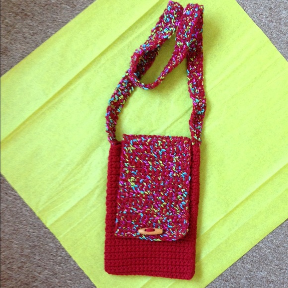 Hand Crochet Little Shoulder Bags - Picture 3 of 4