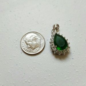 Green teardrop gemstone necklace pendant