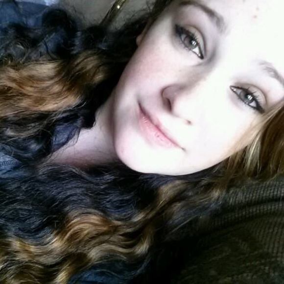 Meet your Posher, Desiree