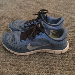 Sky blue nike free runs 3.0
