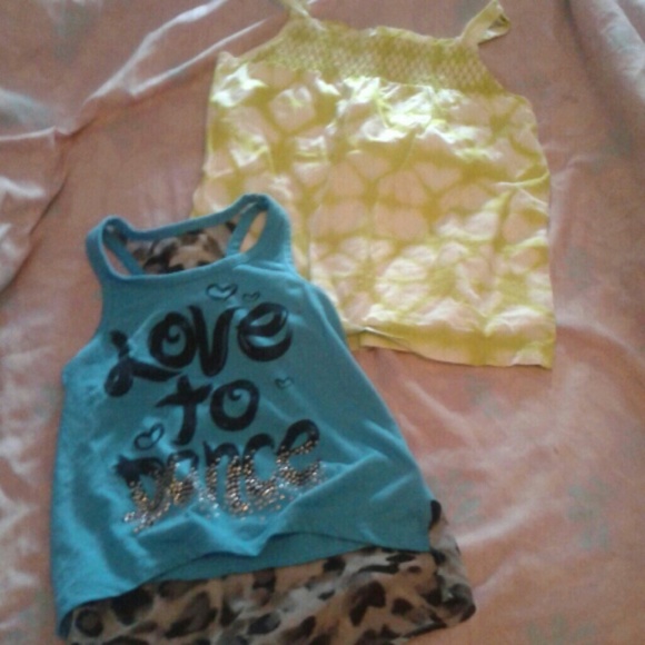 Kids tanks x2