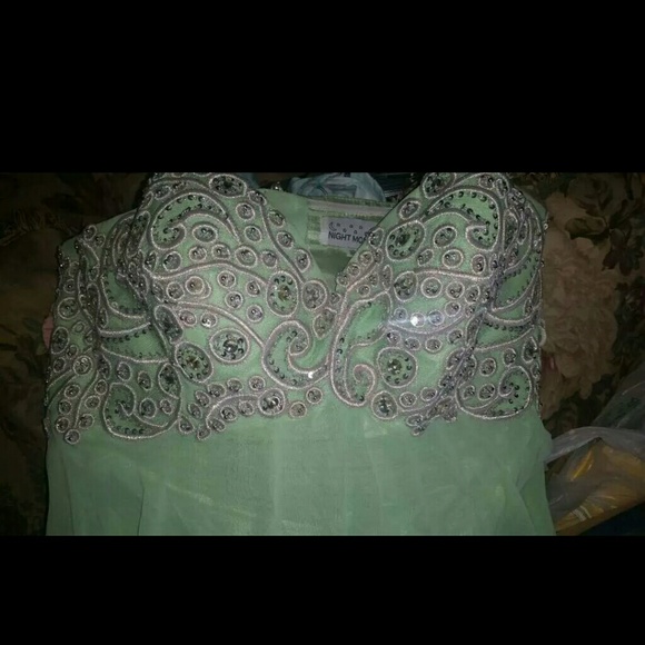 Prom Dress - Picture 2 of 3