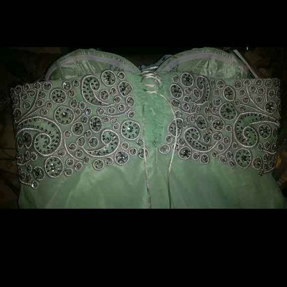 Prom Dress - Picture 3 of 3