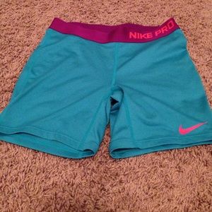 Cute Nike Pros!