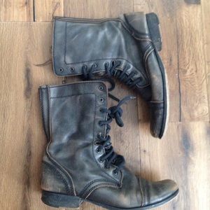 Steve Madden combat boots distressed size 8.5