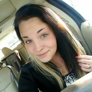 Meet your Posher, Jillian