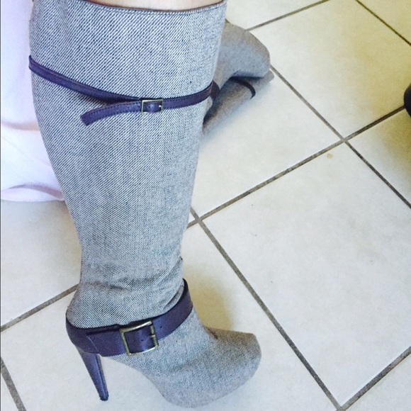 Brown boots gabriella rocha