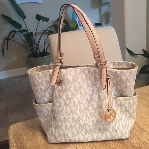 Michael Kors purse