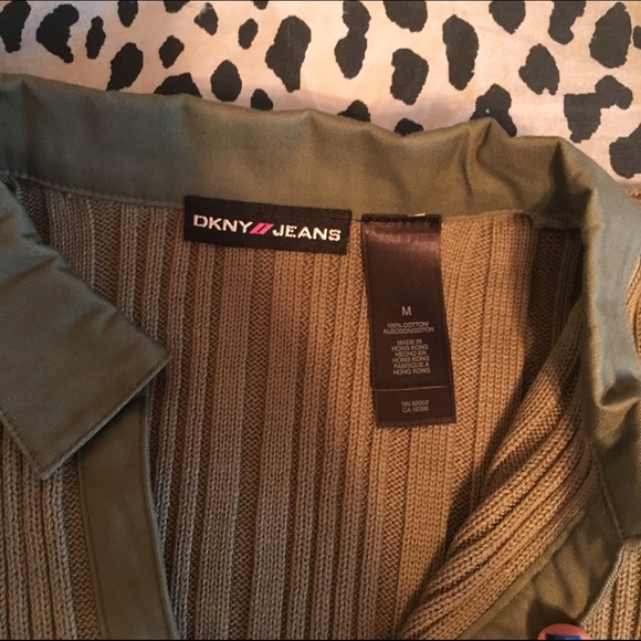 DKNY Jeans Sweater NWOT - Picture 2 of 4