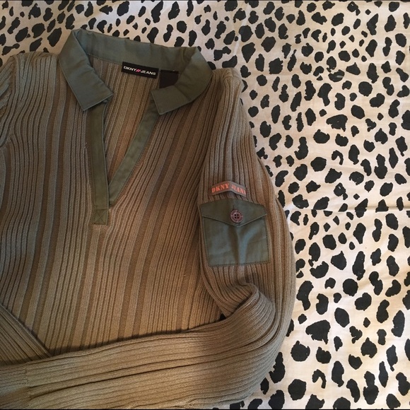 DKNY Jeans Sweater NWOT - Picture 3 of 4