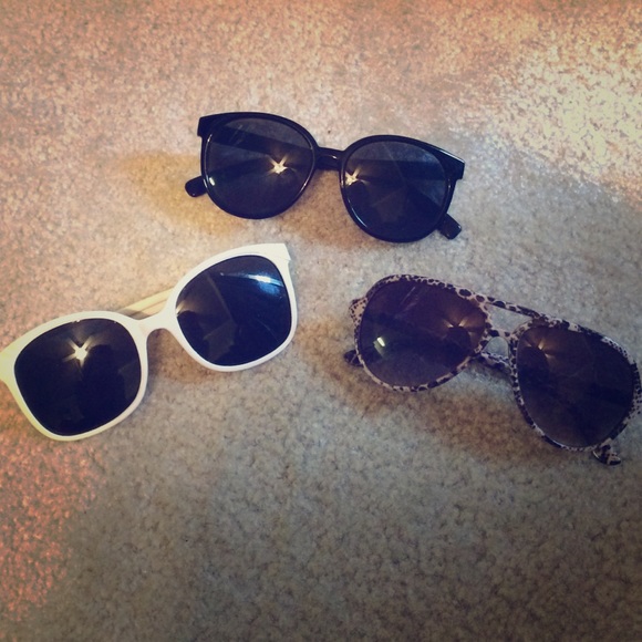 3 pairs of sunglasses