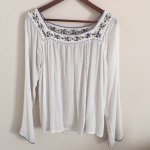 White floral bohemian top