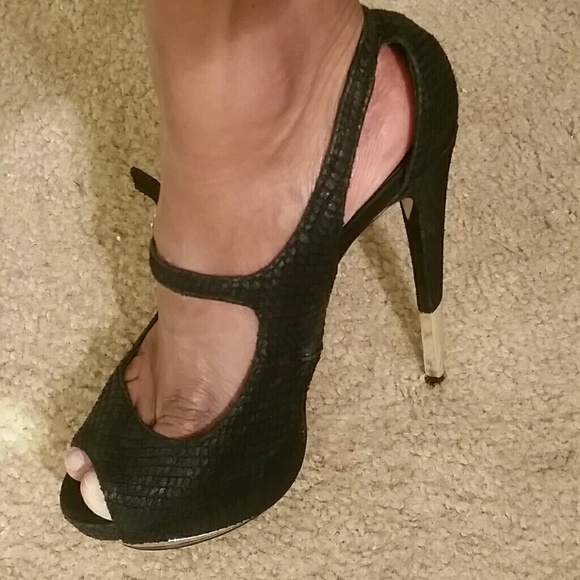 Snake skin leather platform heels