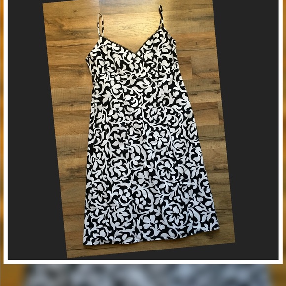 Ann Taylor Dresses & Skirts - Ann Taylor LOFT Dress ✨New With Tags❤️